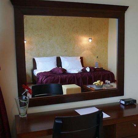 Panorama City Inn Сремски-Карловци Экстерьер фото