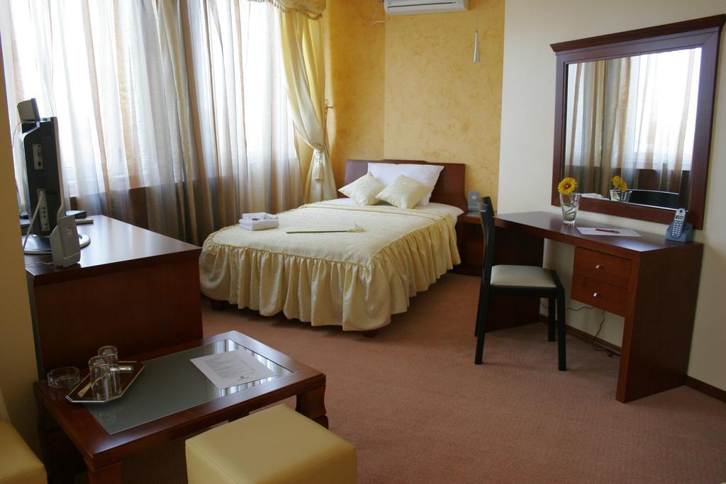 Panorama City Inn Сремски-Карловци Экстерьер фото